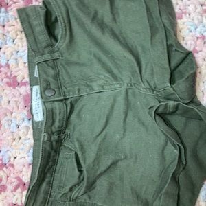 Army green shorts-3